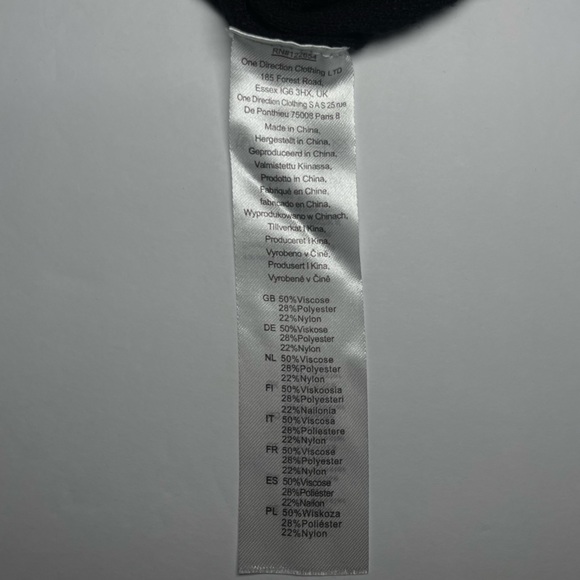 Jawbreaker Dead End Snake Embroidered Turtle Neck Gothic Black Sweater Sz M(US6) - Picture 6 of 10